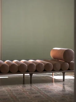 Five to Nine Daybed with headrest
