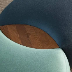 Matera Two Elements Ottoman with Wooden Table